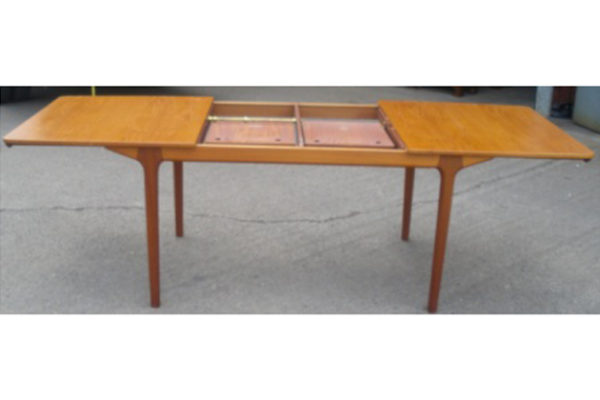 Rectangular Table 447 - Image 3