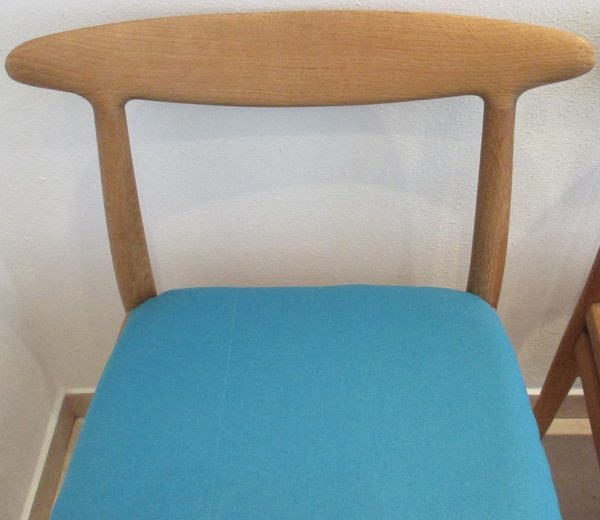 4 W2 H.Wegner Chairs 900 - Image 5