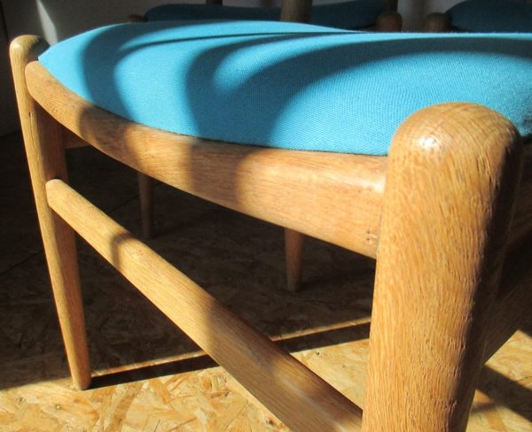 4 W2 H.Wegner Chairs 900 - Image 10