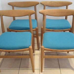 4 W2 H.Wegner Chairs 900