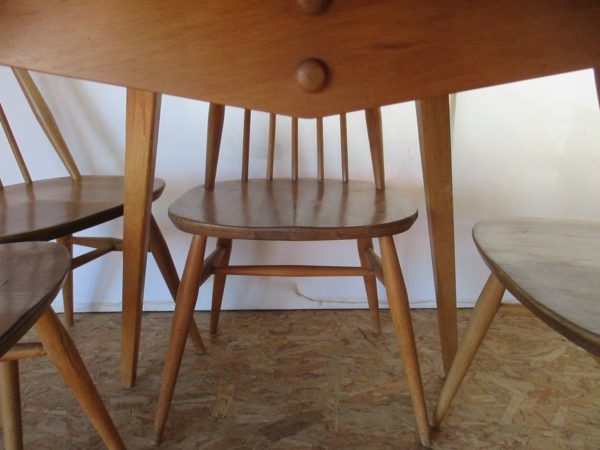 Oblong Ercol Table and 4 chairs 442 - Image 5