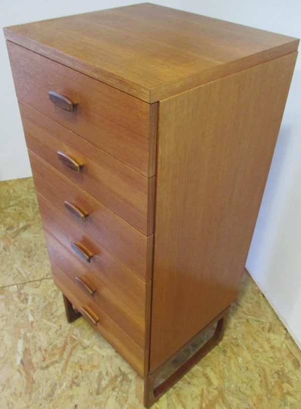 High Dresser 217 - Image 9