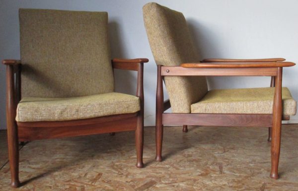 Pair of Guy Rogers Upholstries 910 - Image 4