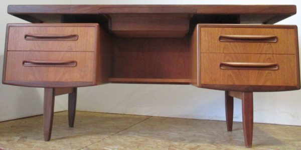 Office Desk G-Plan 701 - Image 19