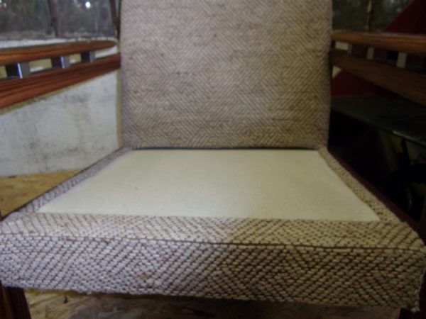 Pair of Rosewood Lounge Chairs 909 - Image 7