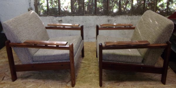 Pair of Rosewood Lounge Chairs 909 - Image 13