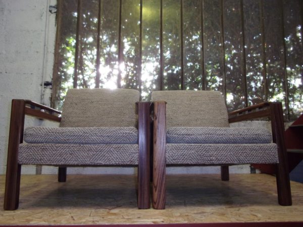 Pair of Rosewood Lounge Chairs 909 - Image 16