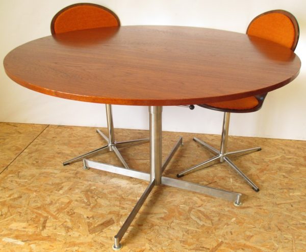Round Dining Table 450 - Image 8