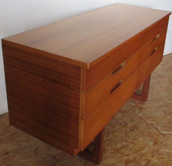 Uniflex Chest of 6 Drawers 222 - Image 2