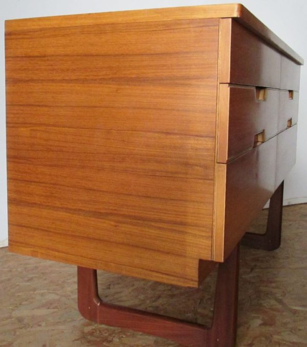 Uniflex Chest of 6 Drawers 222 - Image 5