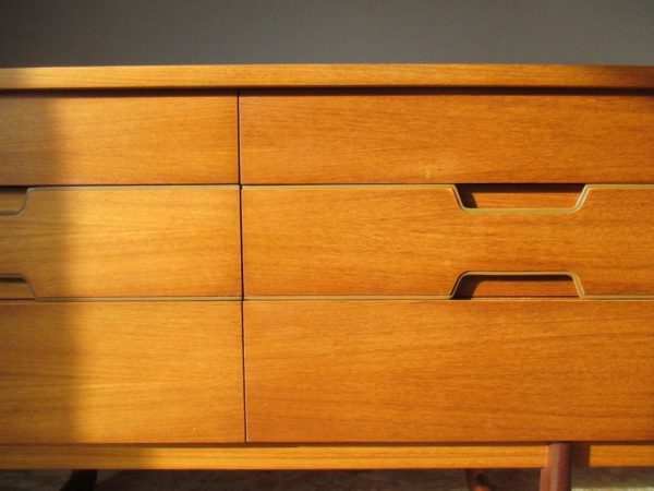 Uniflex Chest of 6 Drawers 222 - Image 7