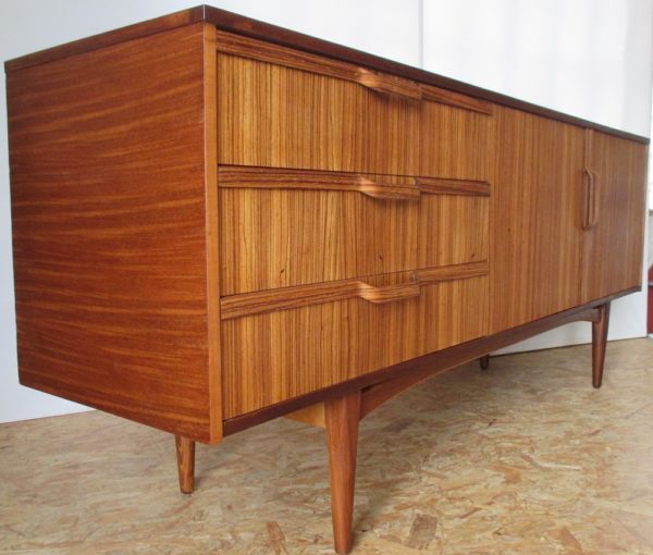Enfilade EON. 329