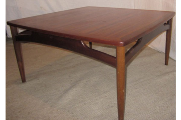 Square Table 111 - Image 3