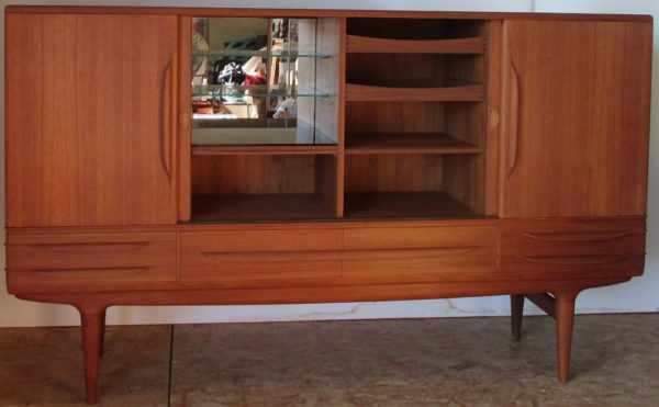 High Danish Sideboard by J.Andersen 342 - Image 4