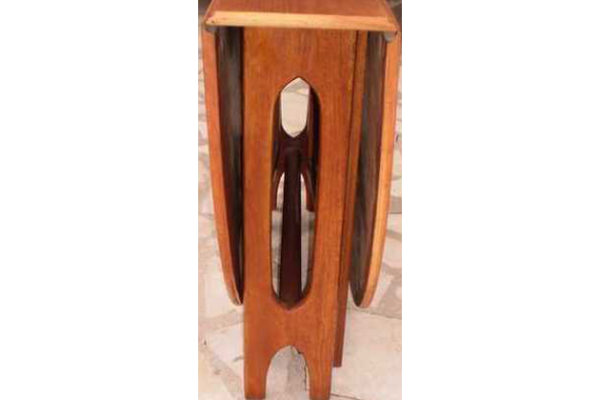 Oval Table 605 - Image 4