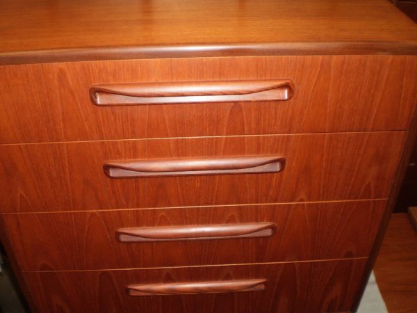 Chest of Drawer 225