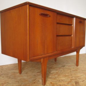 Sideboard 317