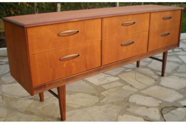 “Coffee Bean” Chest 940 - Image 4