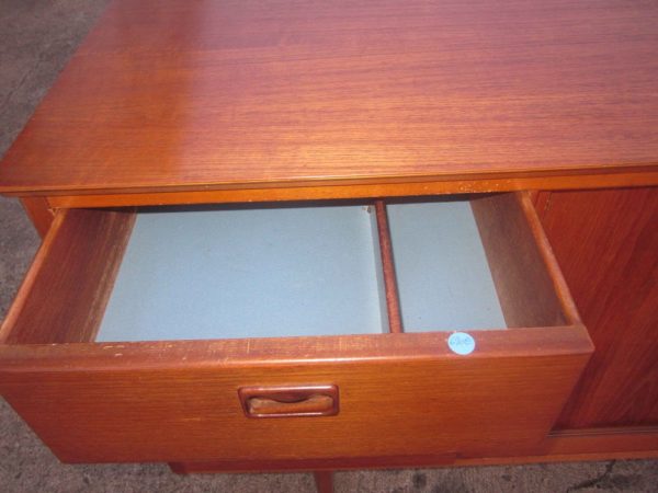 Small Sideboard 341 - Image 4