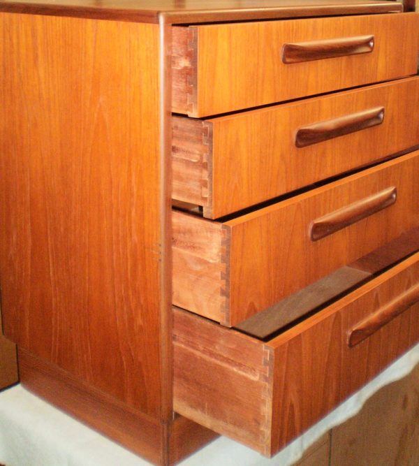 Chest of Drawer 225 - Image 4