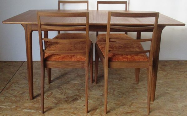 Dining Table Set Mc Int & 4 Chairs 452