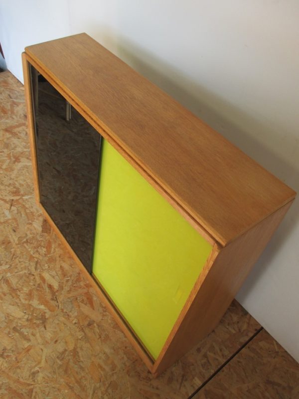 Small Storage Yellow and Black doors 812 - Image 10