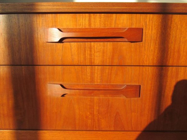 Long Chest Shreiber 6 Drawers 231 - Image 13