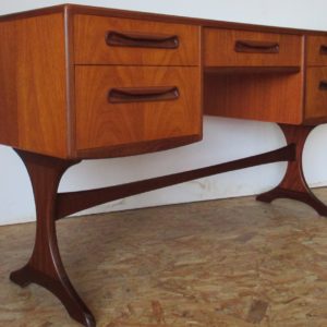 Small Bedroom Desk 702