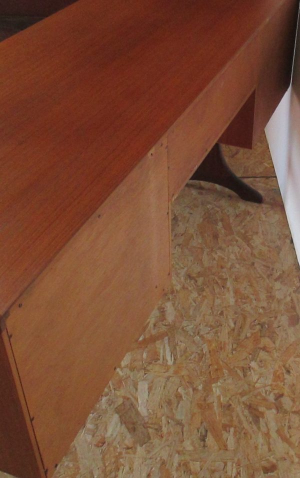 Small Bedroom Desk 702 - Image 8
