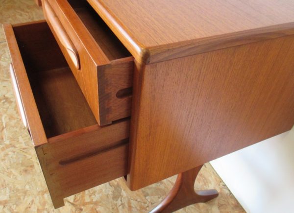 Small Bedroom Desk 702 - Image 9