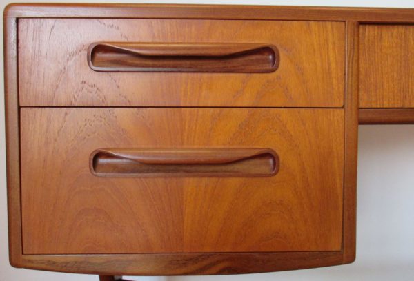 Small Bedroom Desk 702 - Image 11