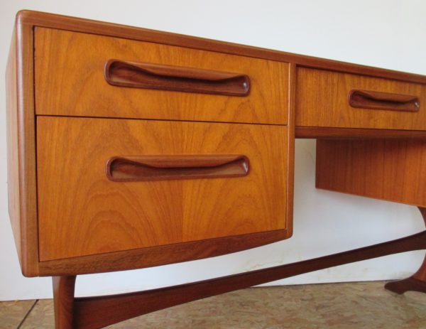 Small Bedroom Desk 702 - Image 13