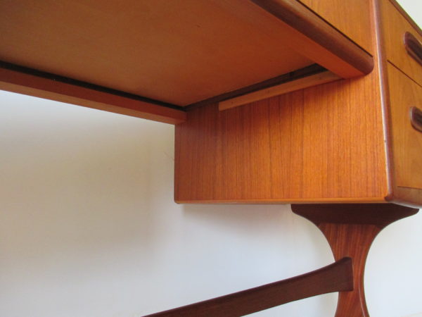 Small Bedroom Desk 702 - Image 15