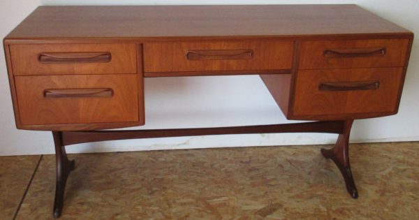 Small Bedroom Desk 702 - Image 17