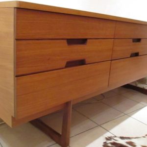 Exceptional Uniflex 9 drawers Chest 232