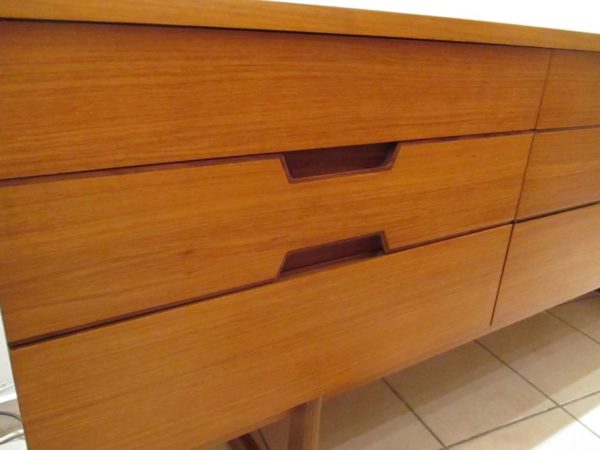Exceptional Uniflex 9 drawers Chest 232 – Image 2