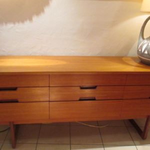 Exceptionnelle Commode Uniflex 232