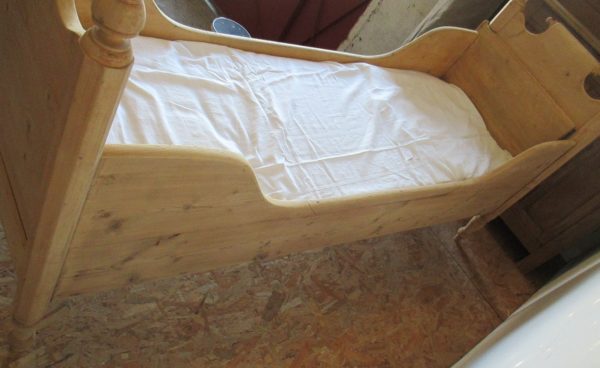 Austrian Natural Pine Sofa/Bed 1013 - Image 15