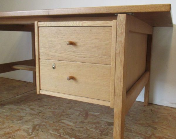 Danish H. Wegner desk1027 - Image 8