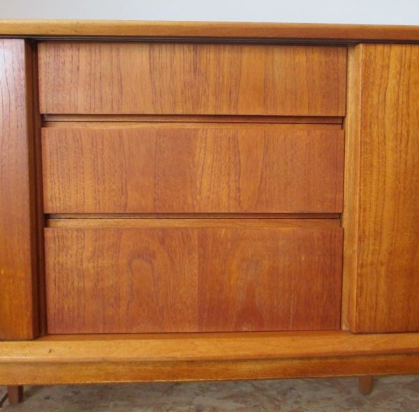 Smallest Jentiques sideboard 351 - Image 7