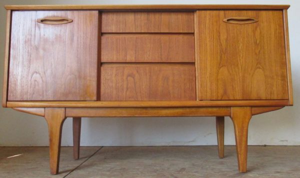 Smallest Jentiques sideboard 351 - Image 15