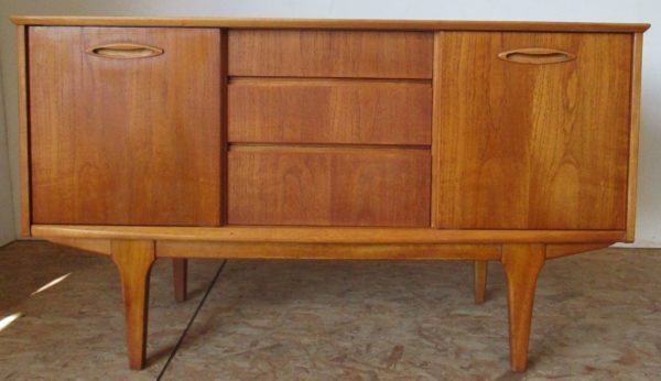 Smallest Jentiques sideboard 351 - Image 16