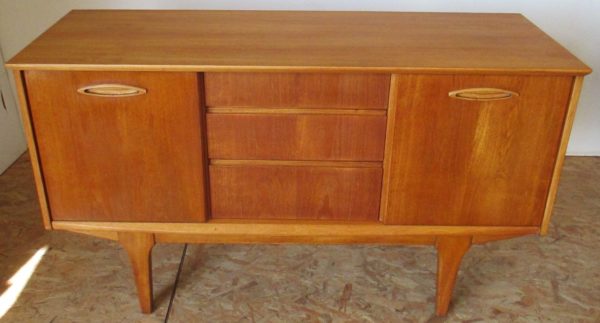 Smallest Jentiques sideboard 351 - Image 17