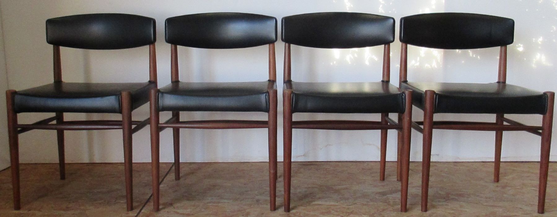 4 teak chairs 934