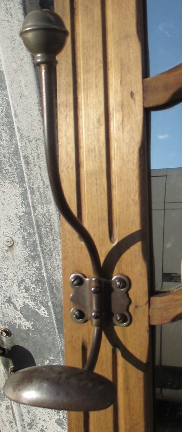 Wall stand coat 134 - Image 9