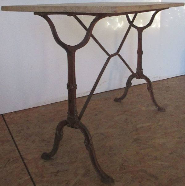 Old french café table 446