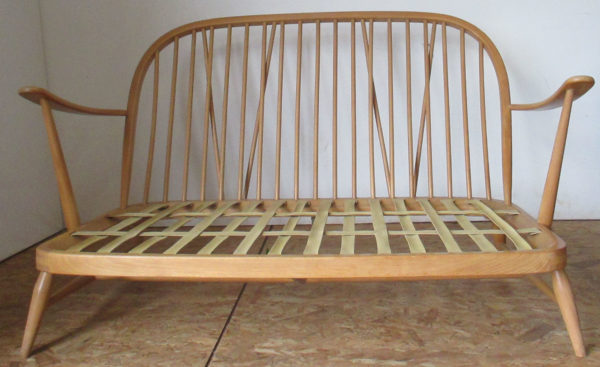 Ercol Sofa 2 seats - Image 14