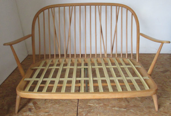 Ercol Sofa 2 seats - Image 11