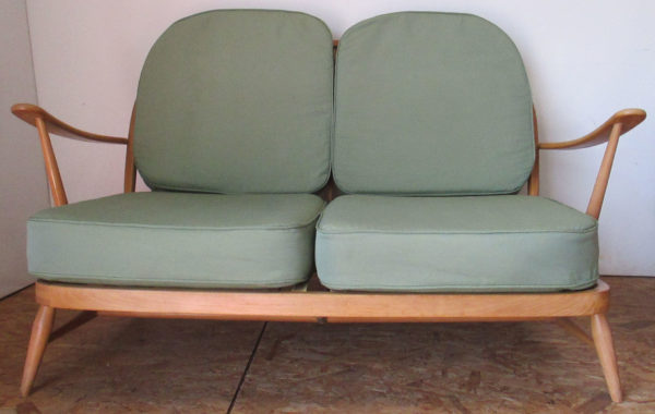 Ercol Sofa 2 seats - Image 6
