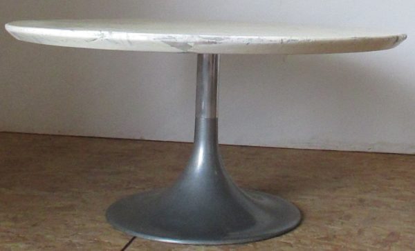 Table basse Ovale en résine 112 – Image 4